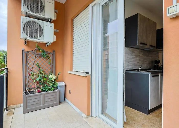La Vacanzetta By Rentbeat Apartment